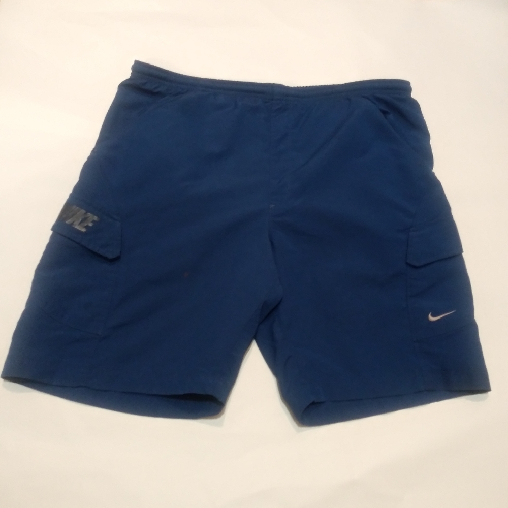 Nike men's blue lightweight shorts sz medium